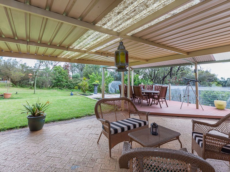 12 Silversmith Street, Wellard WA 6170