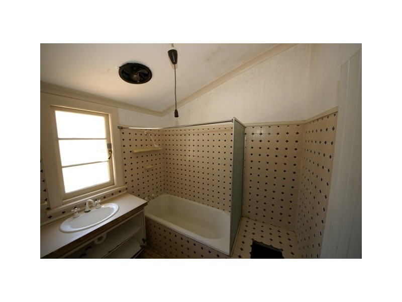 31 Crabtree Way, Medina WA 6167