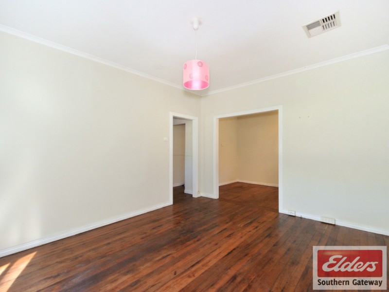 5 Peake Way, Medina WA 6167