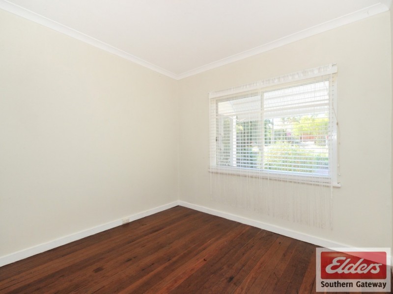 5 Peake Way, Medina WA 6167