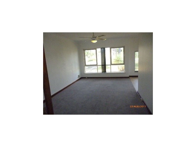 21 Clark Way, Orelia WA 6167