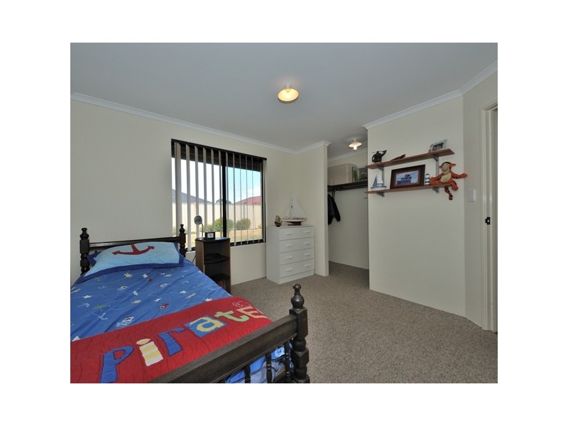10 Oliver Vista, Bertram WA 6167