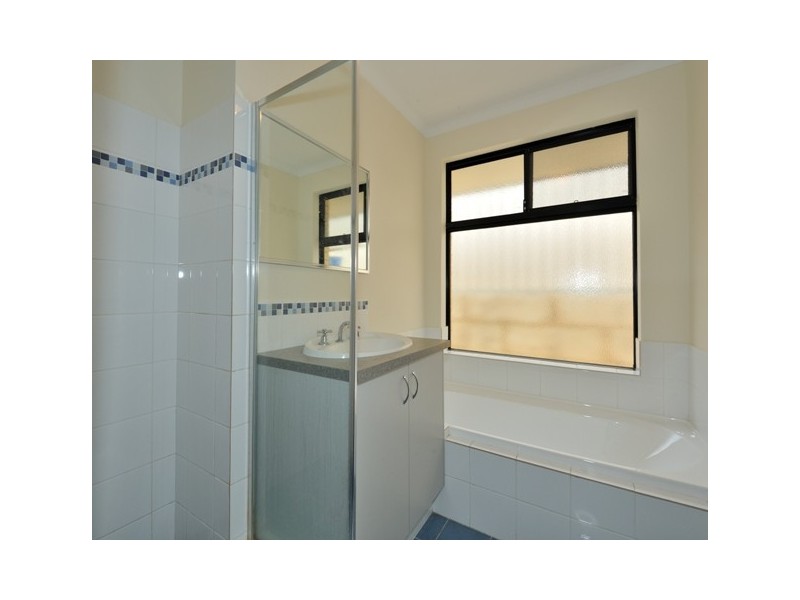 10 Oliver Vista, Bertram WA 6167