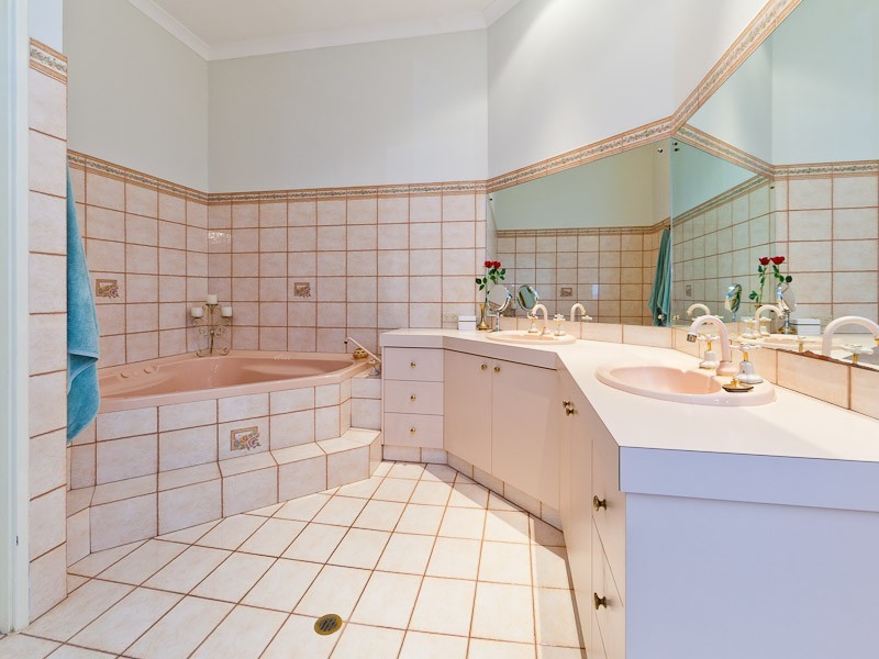 7 Spinner Lane, Wellard WA 6170