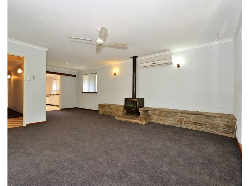 35 Nye Way, Orelia WA 6167