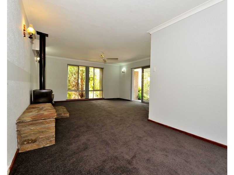 35 Nye Way, Orelia WA 6167