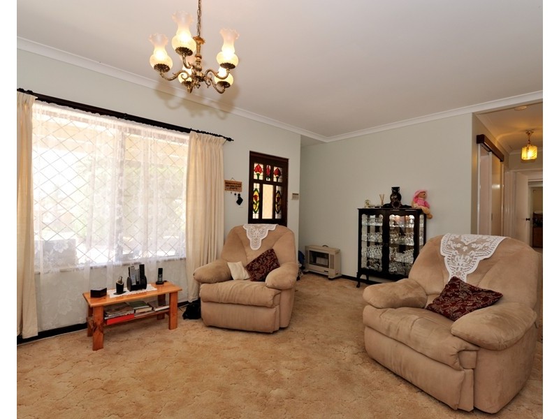 20 Darkins Retreat, Parmelia WA 6167