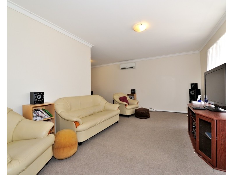 7 Durrant Avenue, Parmelia WA 6167