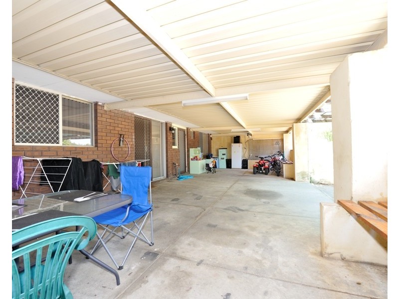 7 Durrant Avenue, Parmelia WA 6167