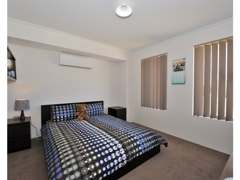 3 Farmer Way, Parmelia WA 6167