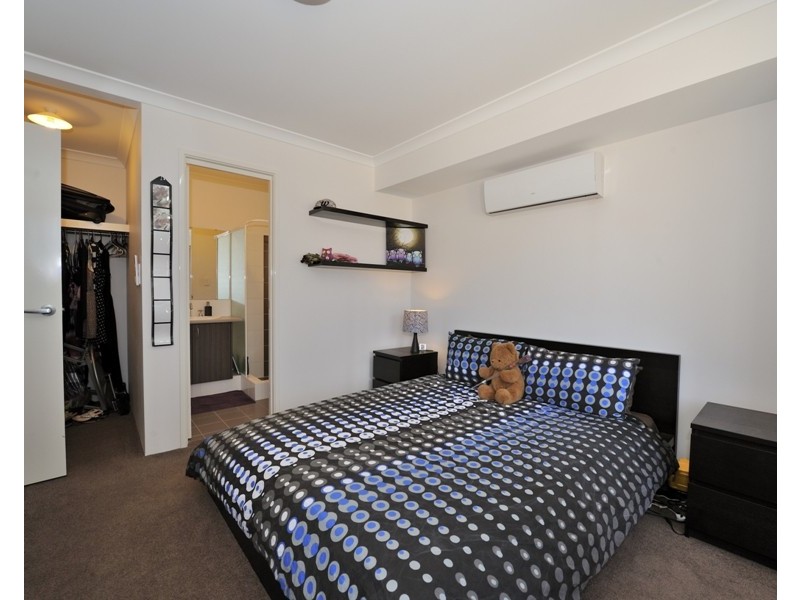 3 Farmer Way, Parmelia WA 6167