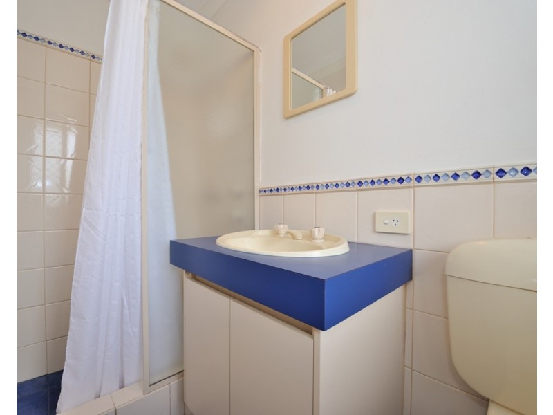 6 Moysey Court, Parmelia WA 6167