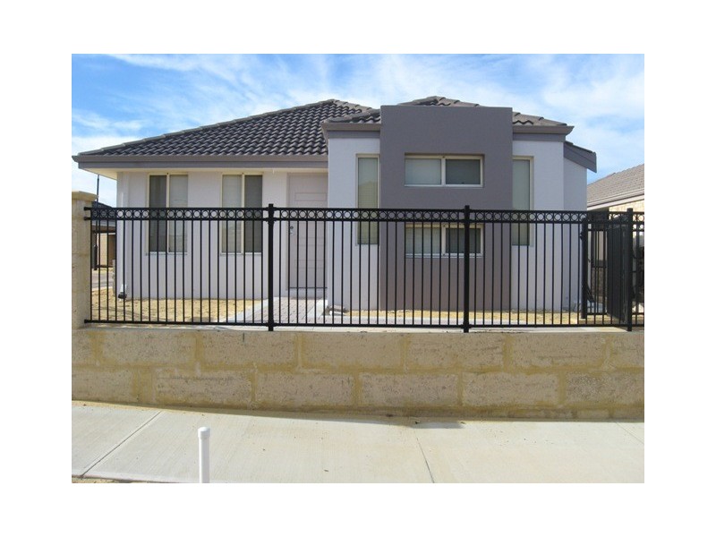 20 Darton Loop, Bertram WA 6167
