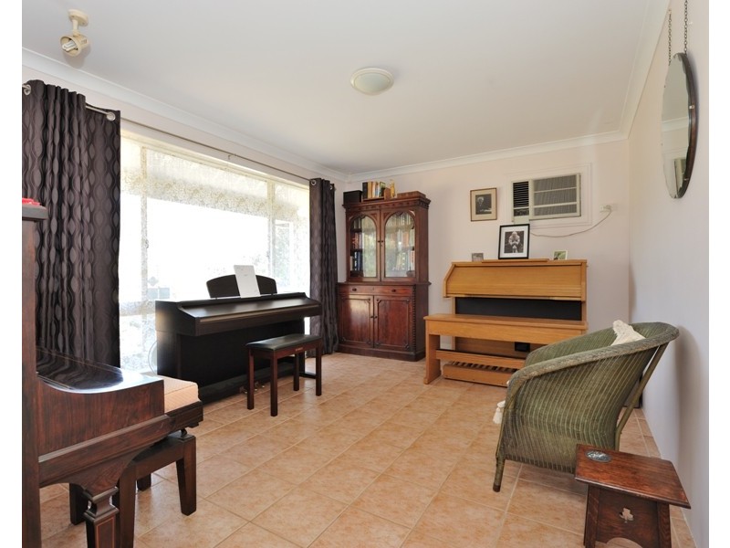 9 Zillner Close, South Lake WA 6164