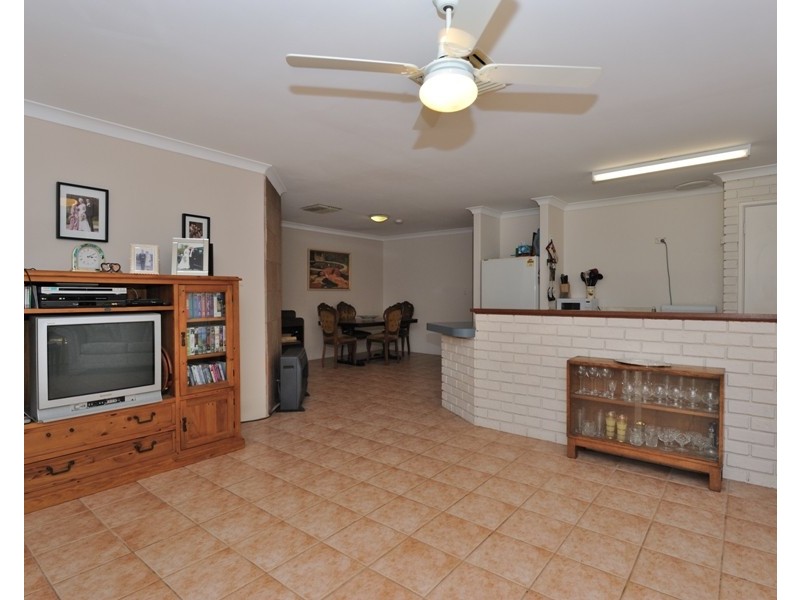 9 Zillner Close, South Lake WA 6164