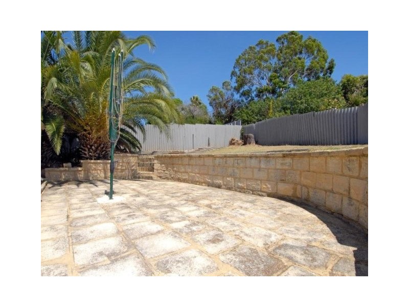 23 Heylmore Road, Medina WA 6167