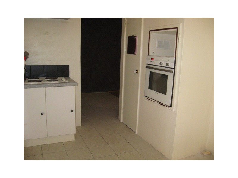 12 Morrit Way, Parmelia WA 6167