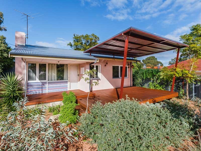 55 Clint Way, Calista WA 6167