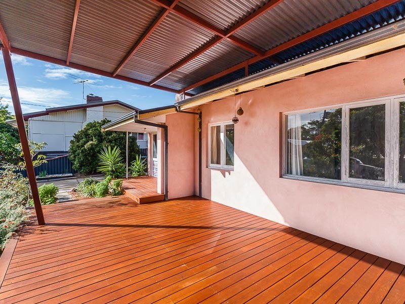 55 Clint Way, Calista WA 6167