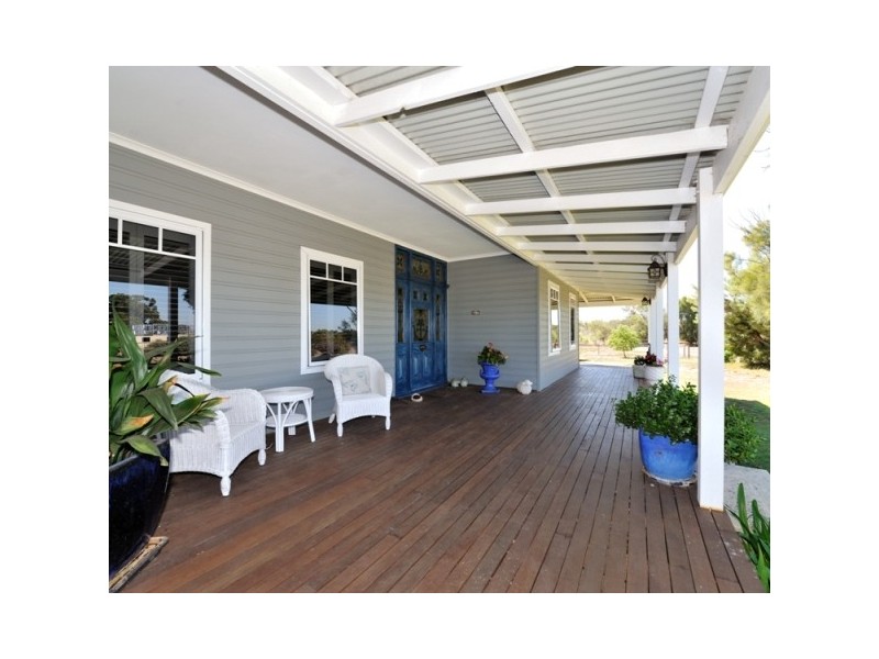 172 Braddock Road, Wellard WA 6170