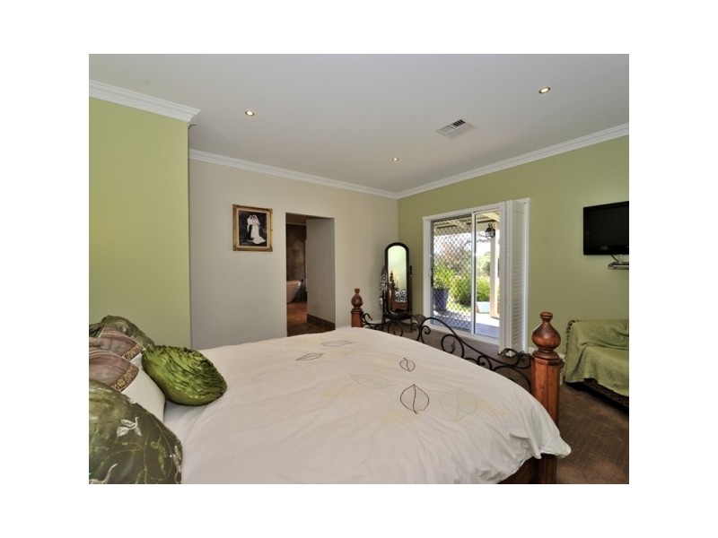 172 Braddock Road, Wellard WA 6170