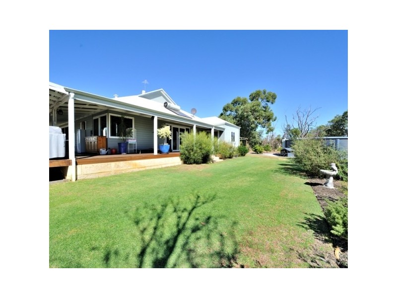 172 Braddock Road, Wellard WA 6170