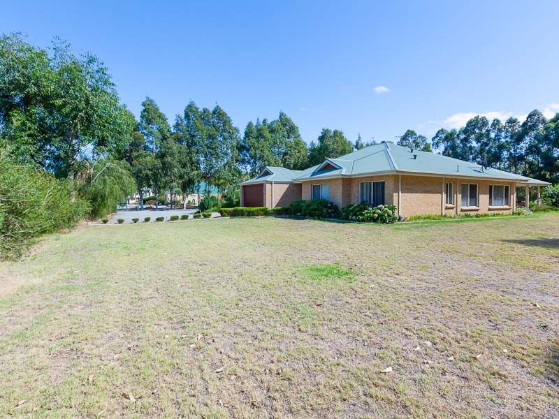 19 Bilya Avenue, Mardella WA 6125