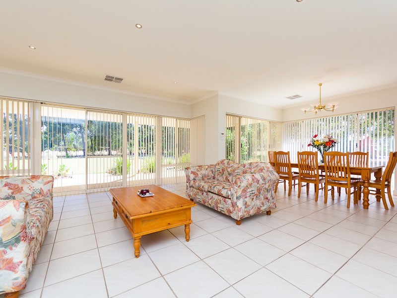 19 Bilya Avenue, Mardella WA 6125