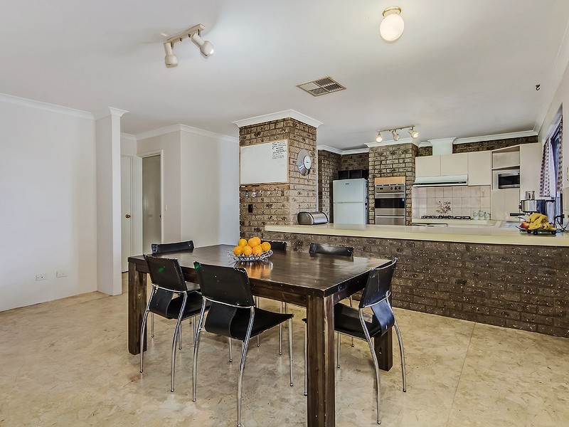 28 Patrick Vista, Parmelia WA 6167