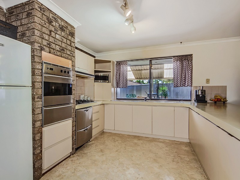 28 Patrick Vista, Parmelia WA 6167