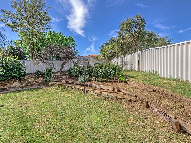 28 Patrick Vista, Parmelia WA 6167