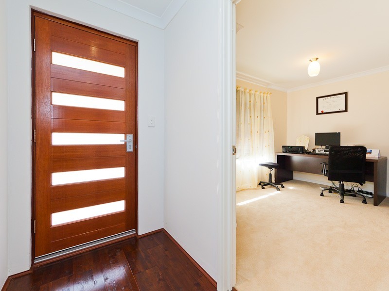 2 Thaxted Street, Wellard WA 6170