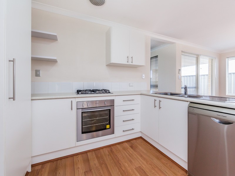 14 Halstead Turn, Wellard WA 6170