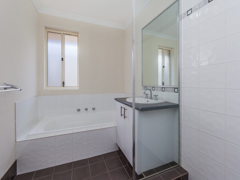 14 Halstead Turn, Wellard WA 6170