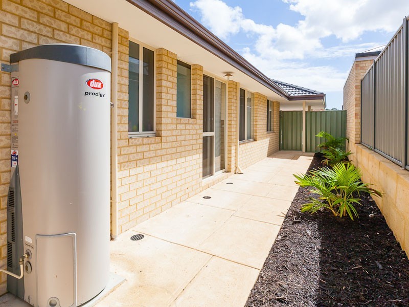 14 Halstead Turn, Wellard WA 6170