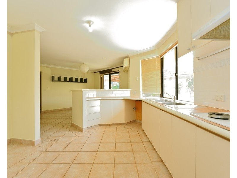 26 Dreier Court, Atwell WA 6164