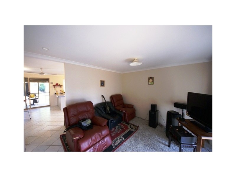 42 Whitebread Way, Leda WA 6170