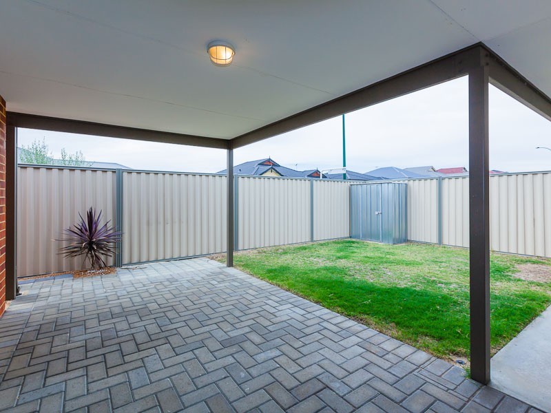 16 Wanstead Vista, Bertram WA 6167