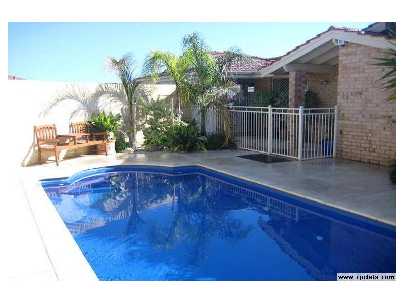 8 Rhyl Close, Warnbro WA 6169
