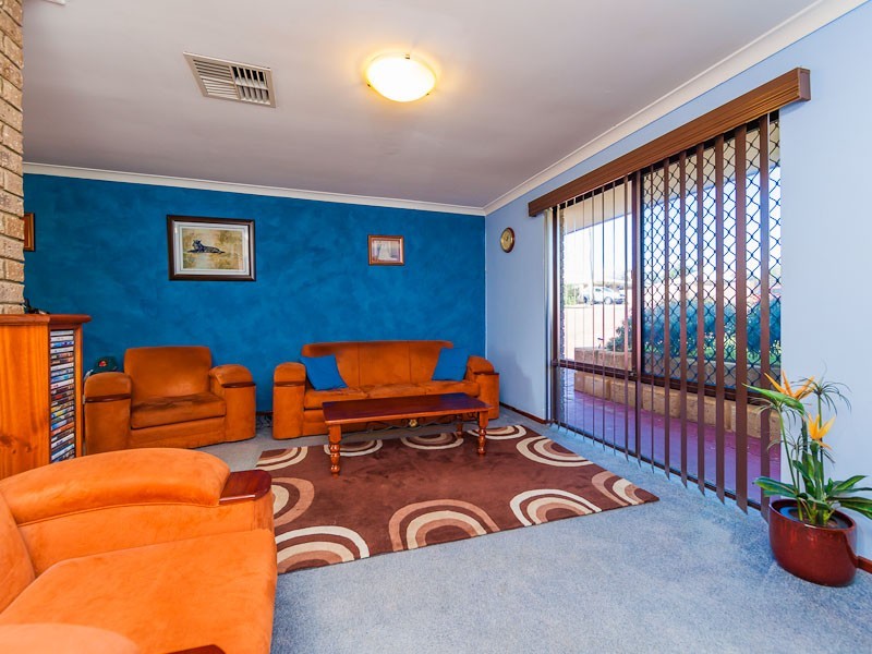 3 Perriam Close, Parmelia WA 6167