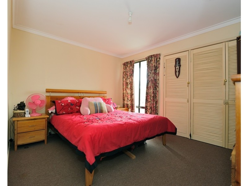 24 Larkspur Cross, Yangebup WA 6164