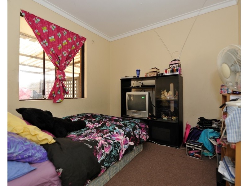 24 Larkspur Cross, Yangebup WA 6164