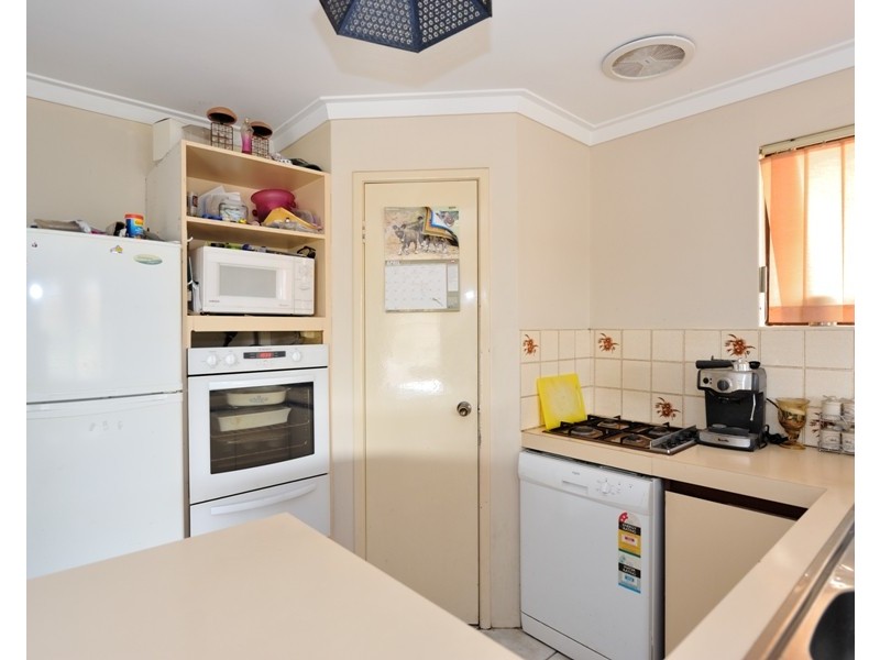 24 Larkspur Cross, Yangebup WA 6164