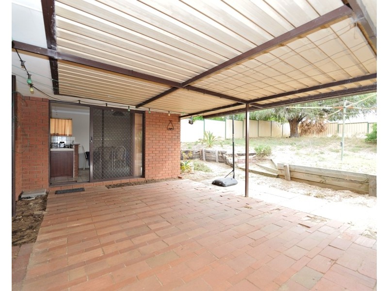 24 Larkspur Cross, Yangebup WA 6164