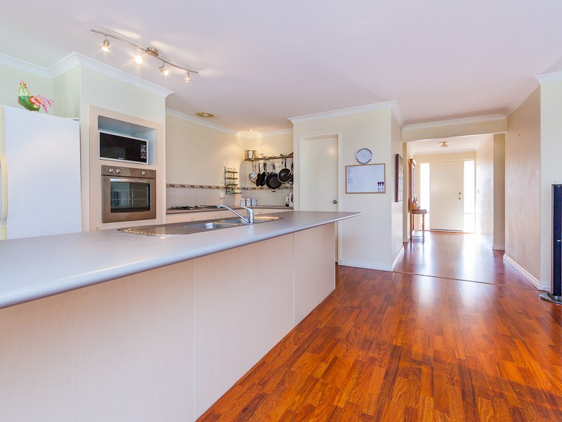 47 Champion Drive, Bertram WA 6167