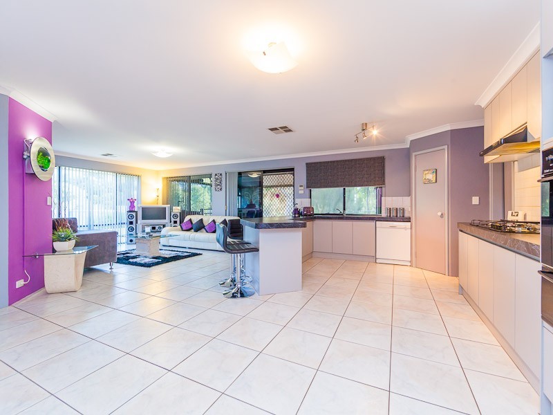 211 Marri Park Drive, Casuarina WA 6167