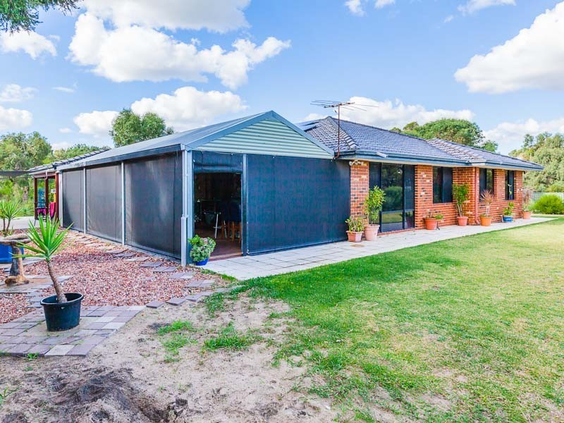 211 Marri Park Drive, Casuarina WA 6167