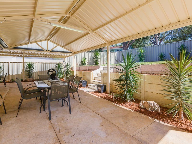 43 Corring Way, Parmelia WA 6167