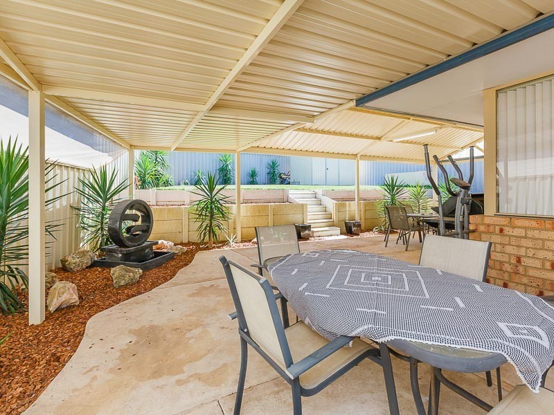 43 Corring Way, Parmelia WA 6167