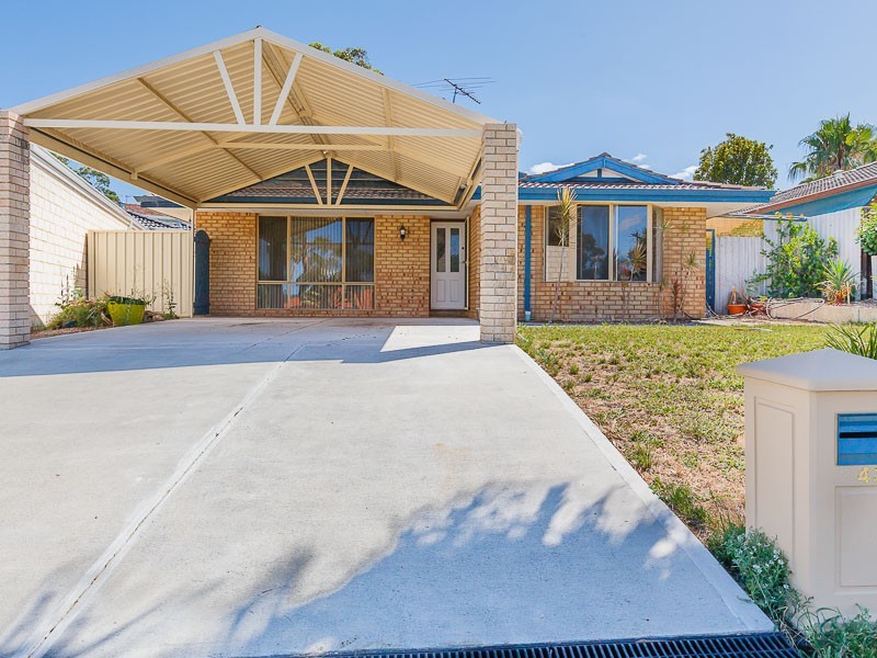 43 Corring Way, Parmelia WA 6167